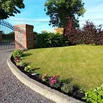 White Quarry House *