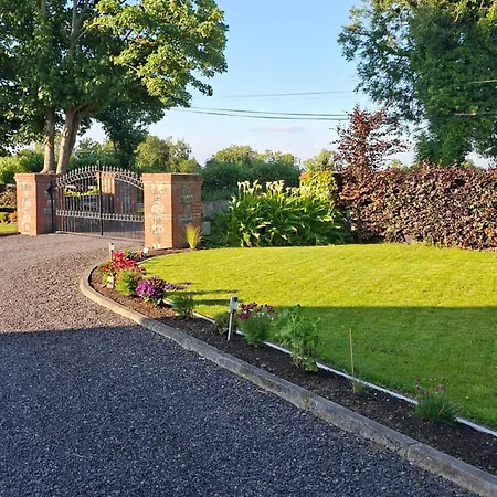 Homestay White Quarry House Navan